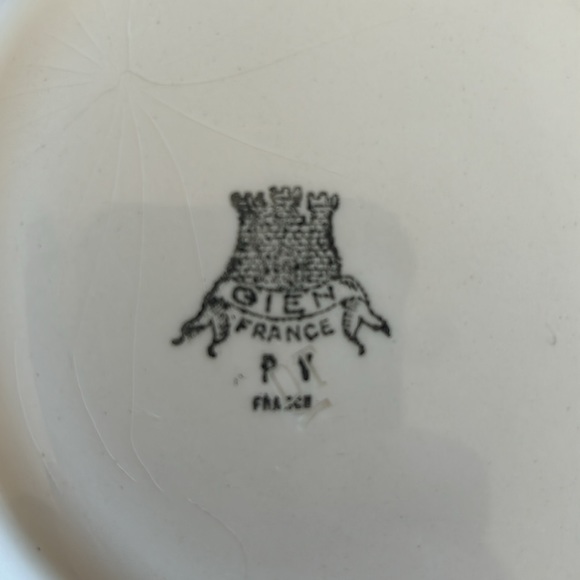 Vintage Gien France ceramic deviled egg plate holds 12 eggs - Picture 4 of 5